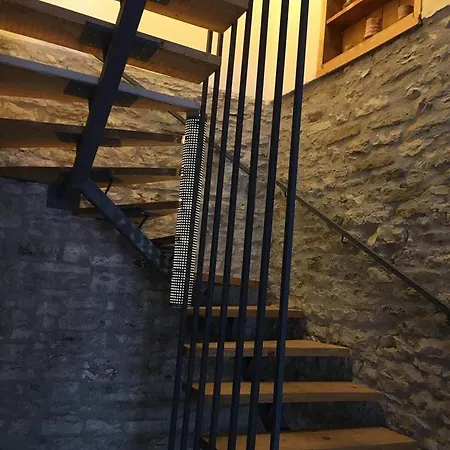 And Hani I Fisnikut * Gjirokastër