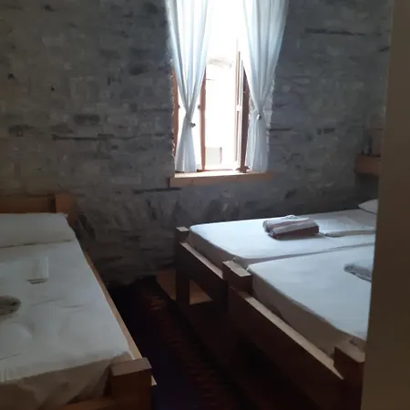 And Hani I Fisnikut * Gjirokastër