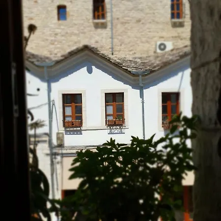 Vandrarhem And Hani I Fisnikut